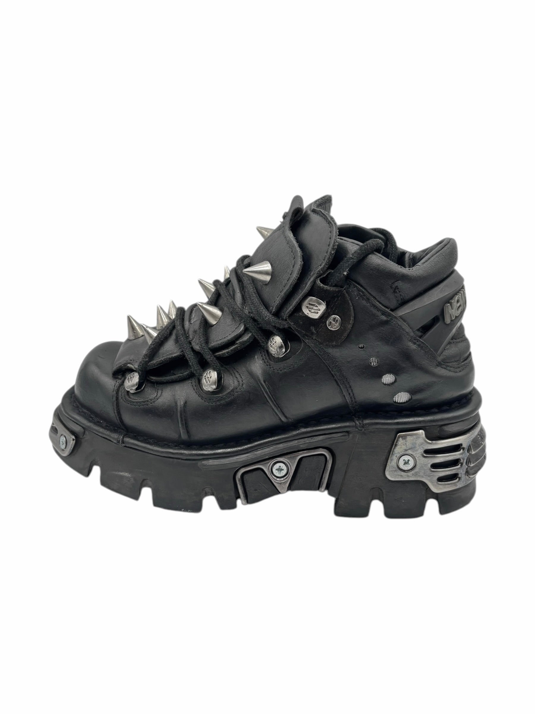 Vintage New Rock spiky platform boots size 37