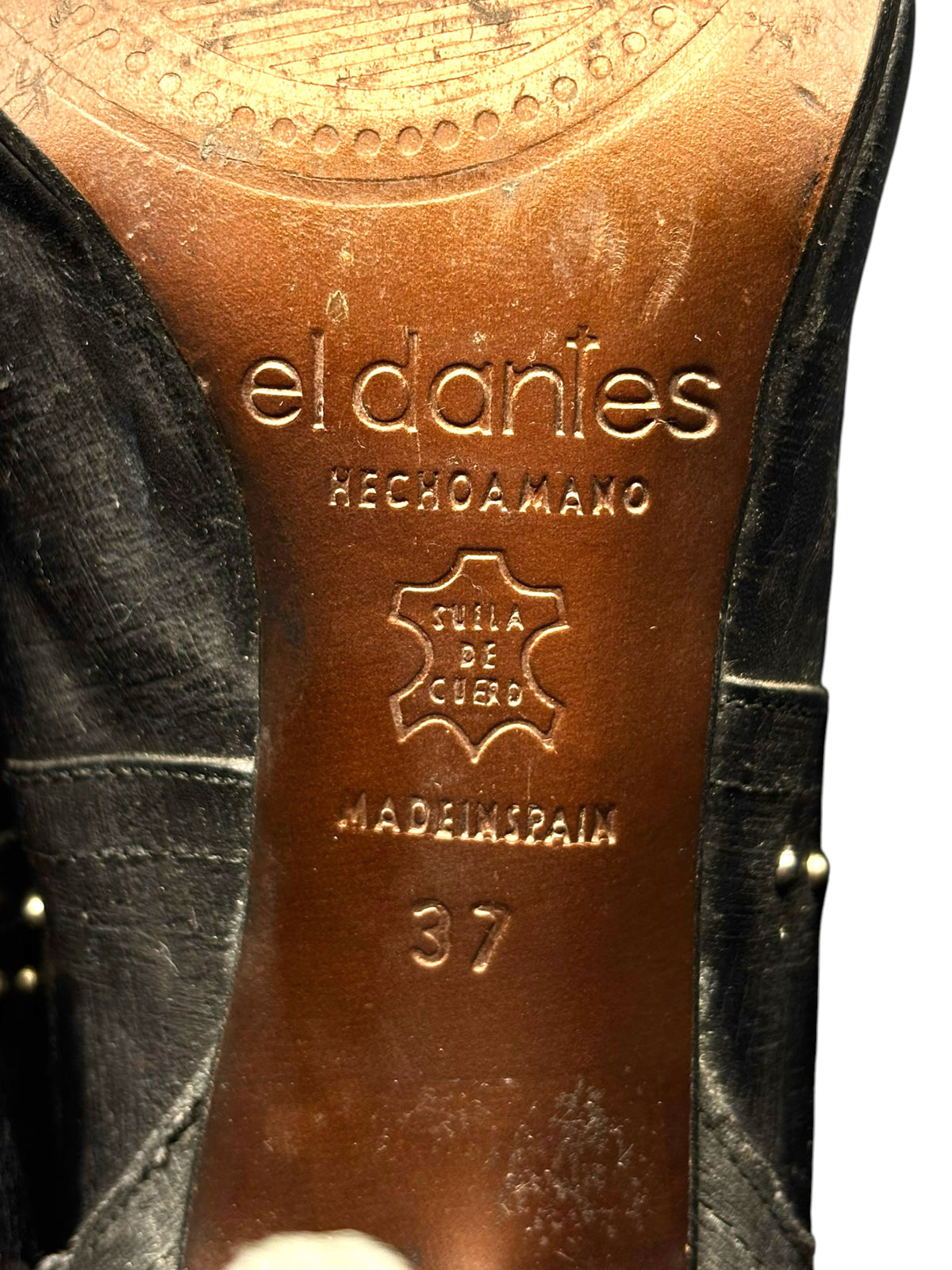 Knee-high boot interior label in brown leather, el dantes and size 37
