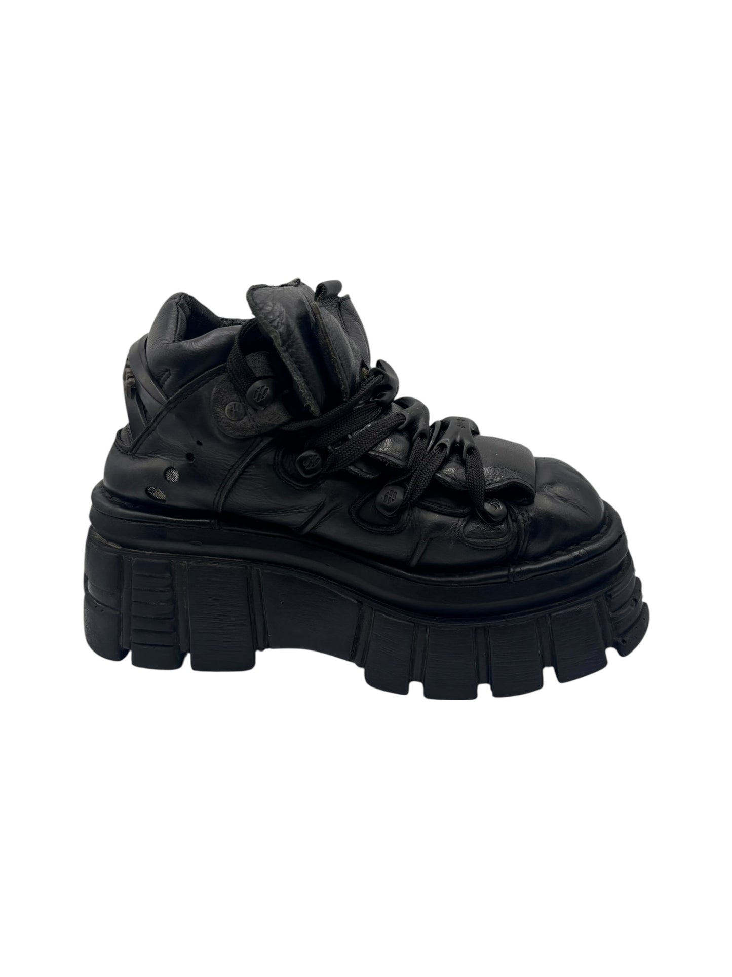 New Rock M-106 all black platform boots size 37