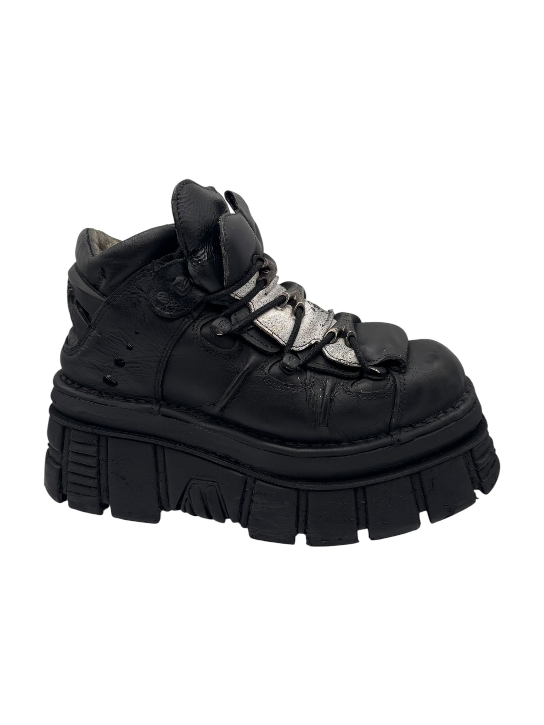 New Rock M-106 black and white platform boots size 42