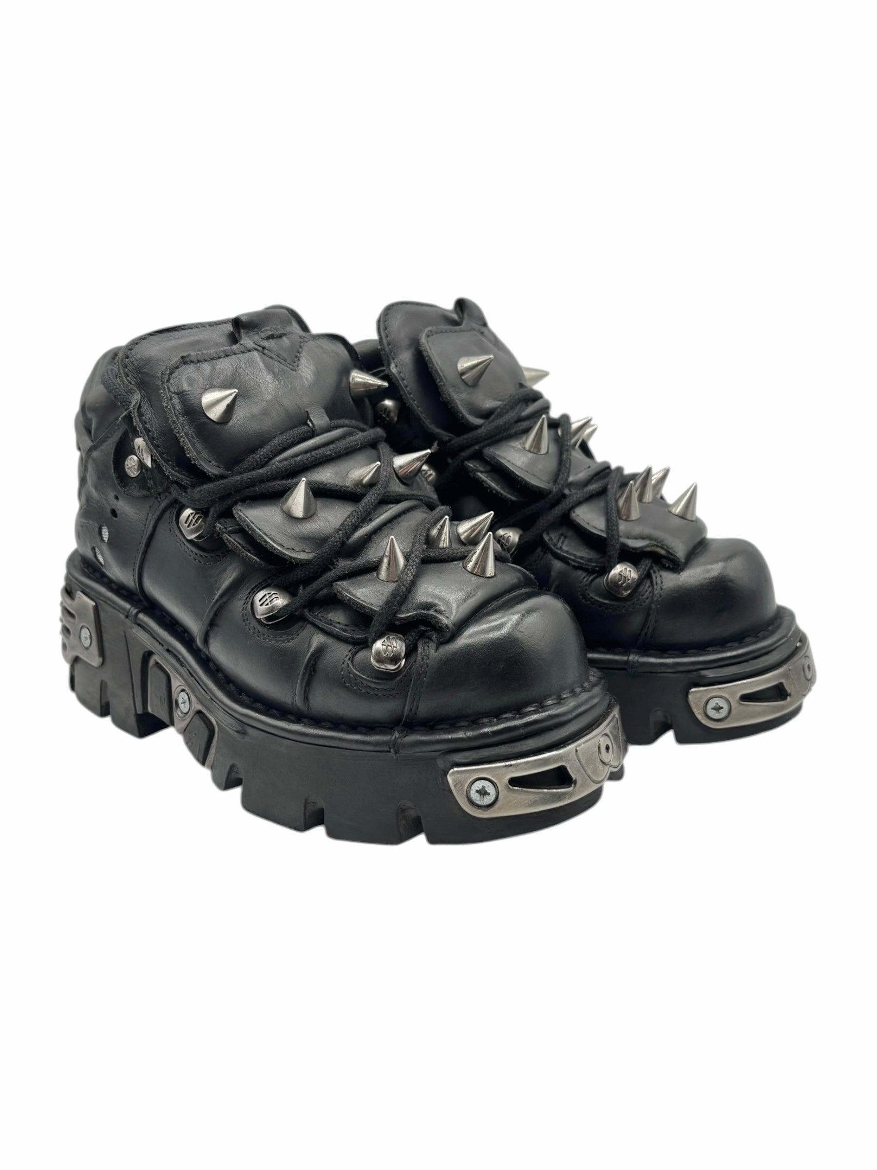 Vintage New Rock spiky platform boots size 37