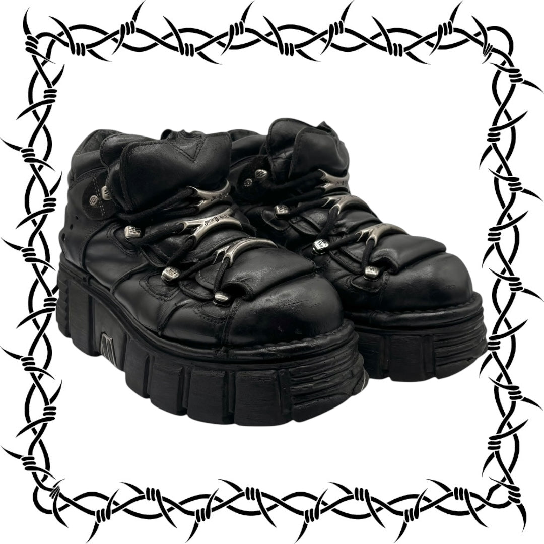 New Rock M106 platform boots size 40