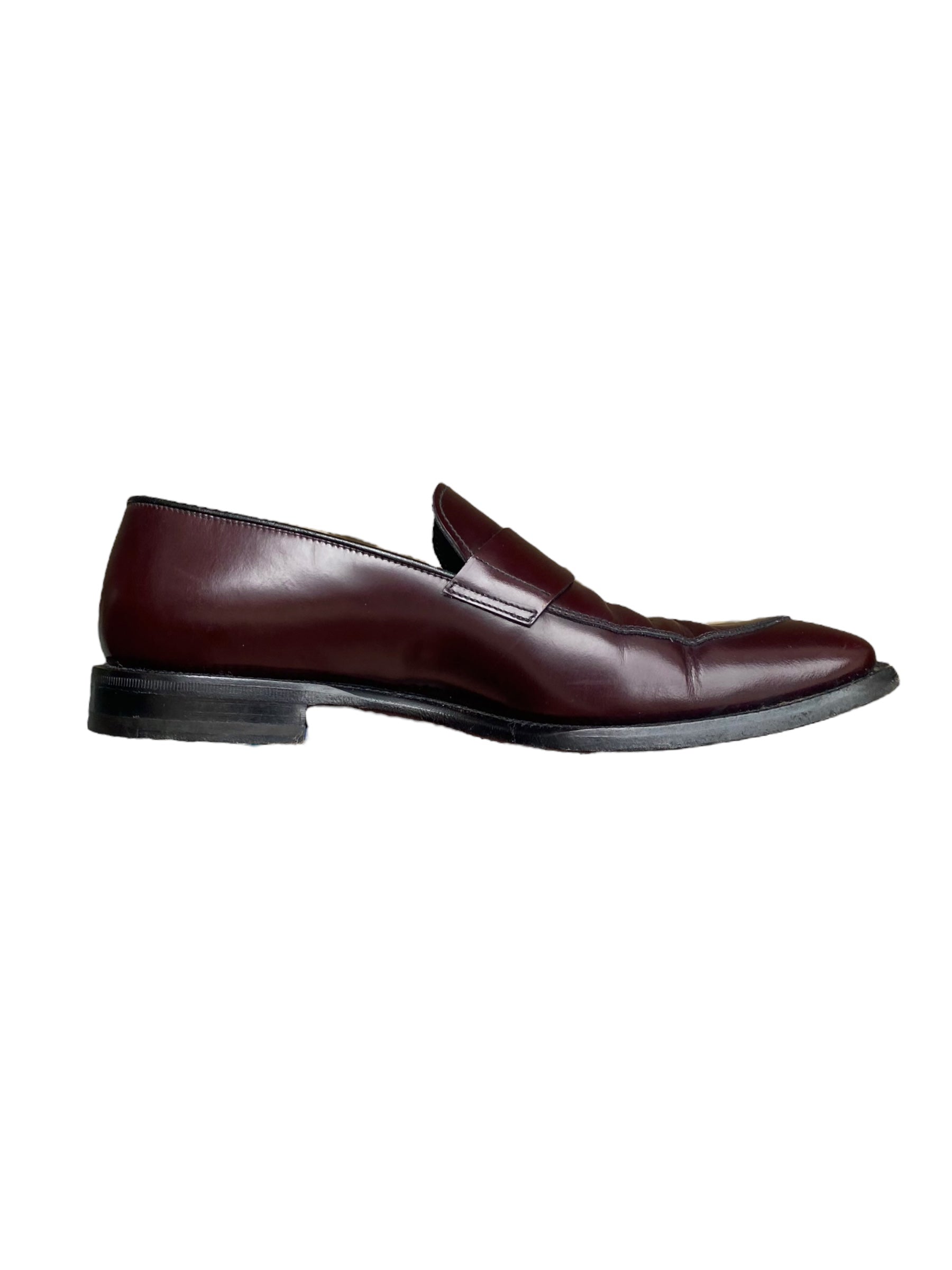 Vintage unisex Prada leather loafers size 40