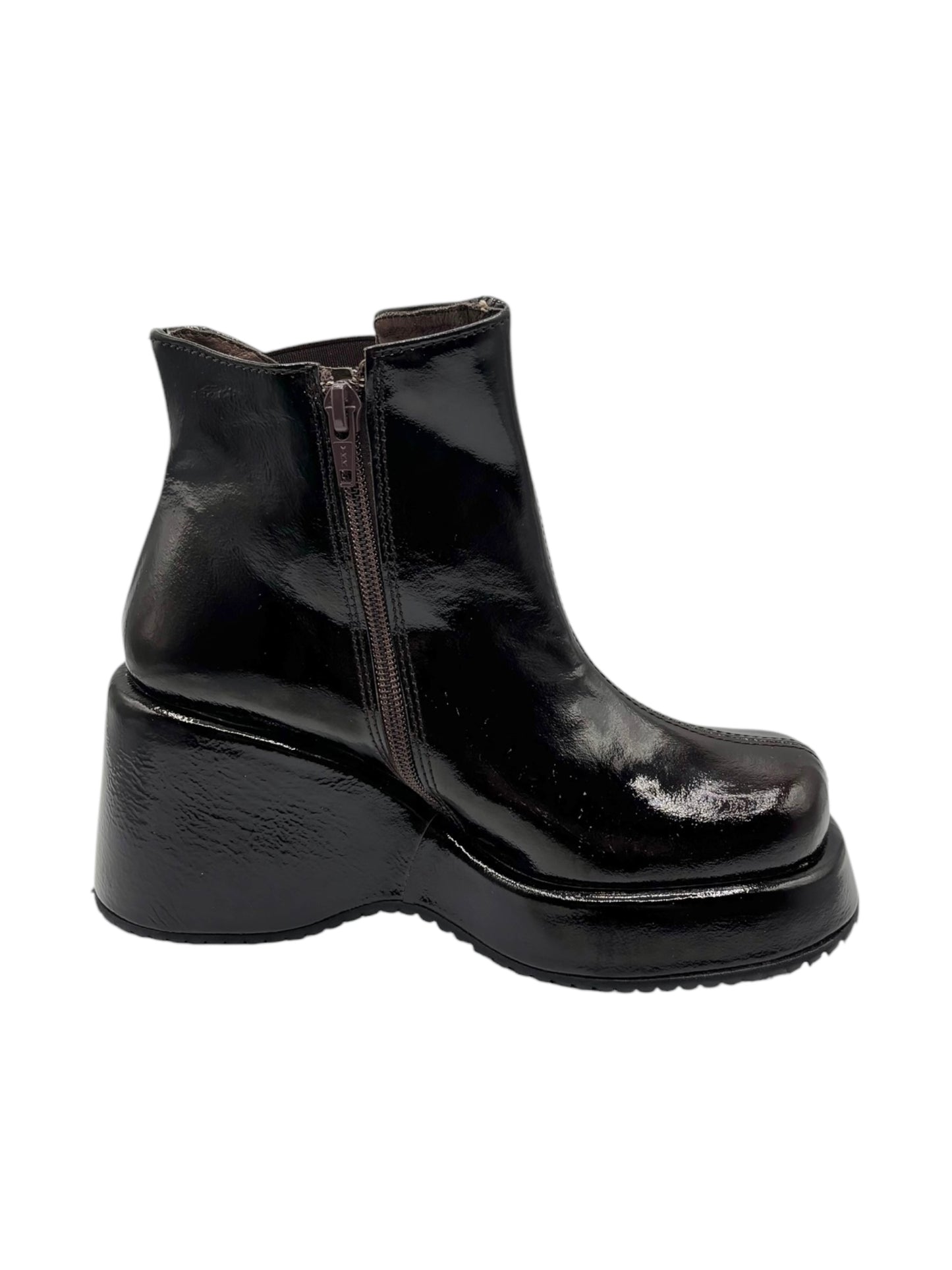 Vintage Destroy patent leather platform boots size 37