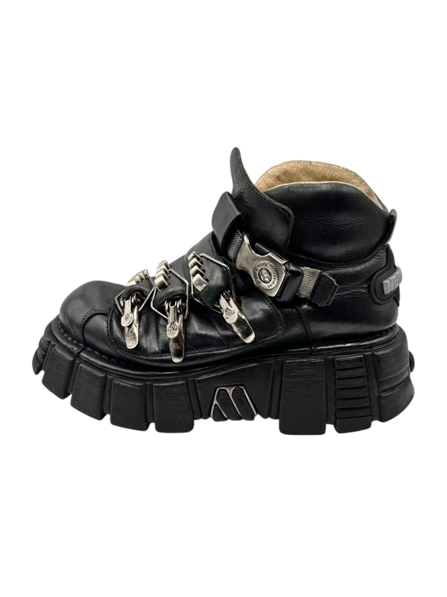 Vintage New Rock triple clasp platform boots size 40