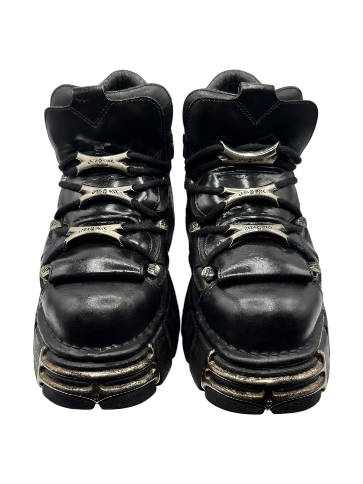 New Rock platform boots, front view with black laces and stacked tread platform soles