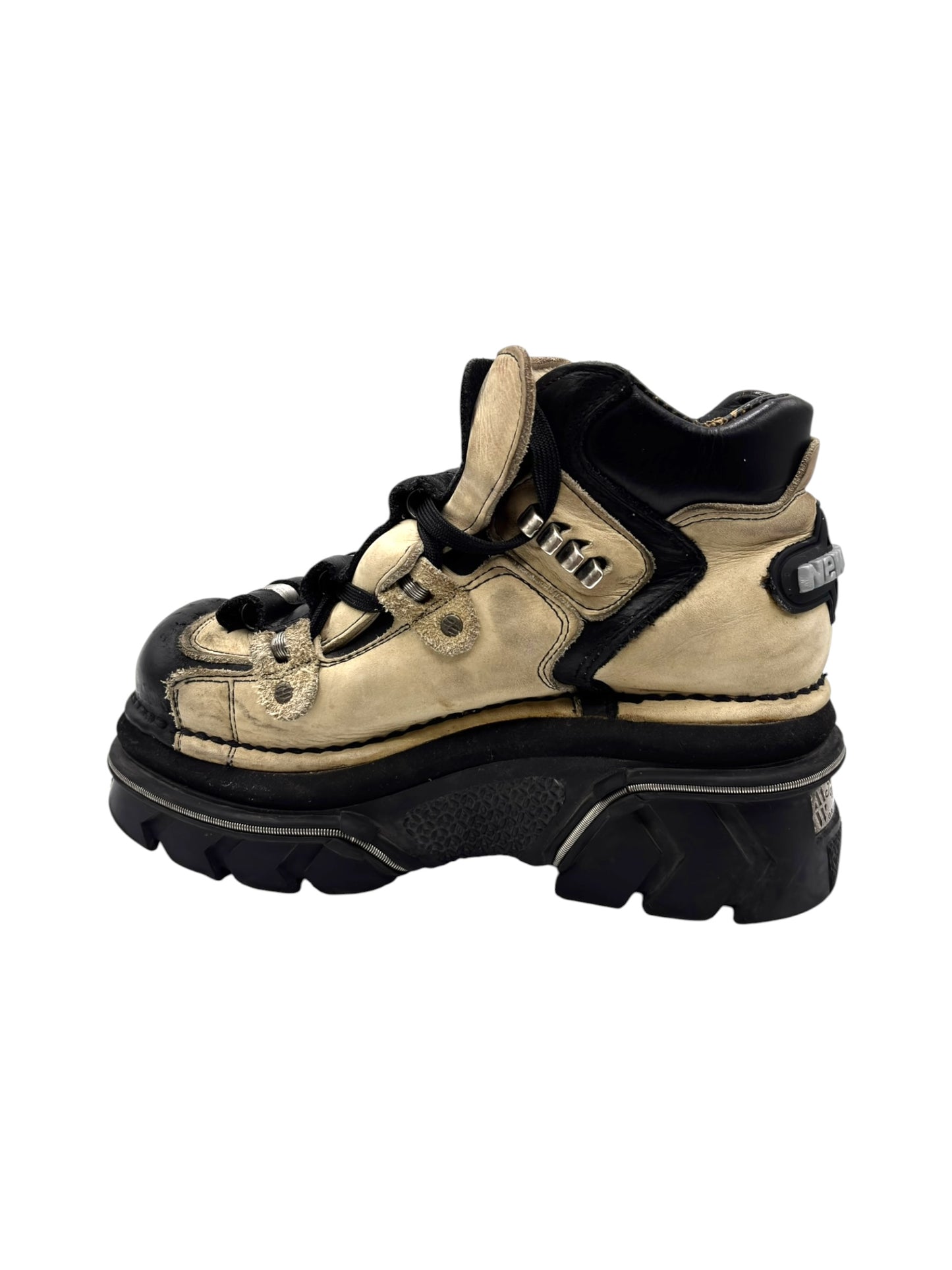 Vintage New Rock beige platform boots