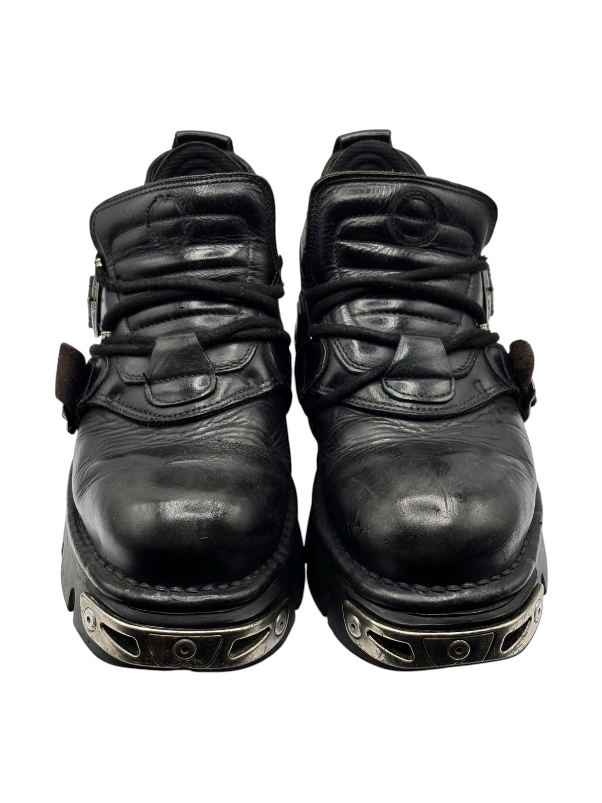Platform ankle boots, black leather look, lace-up with side buckles and metal studs