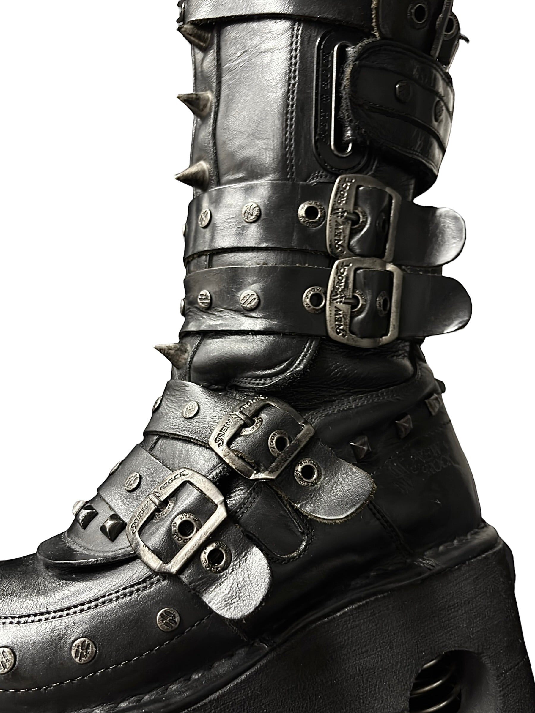 Super rare, vintage New Rock studded double neptuno knee high platform boots size 40