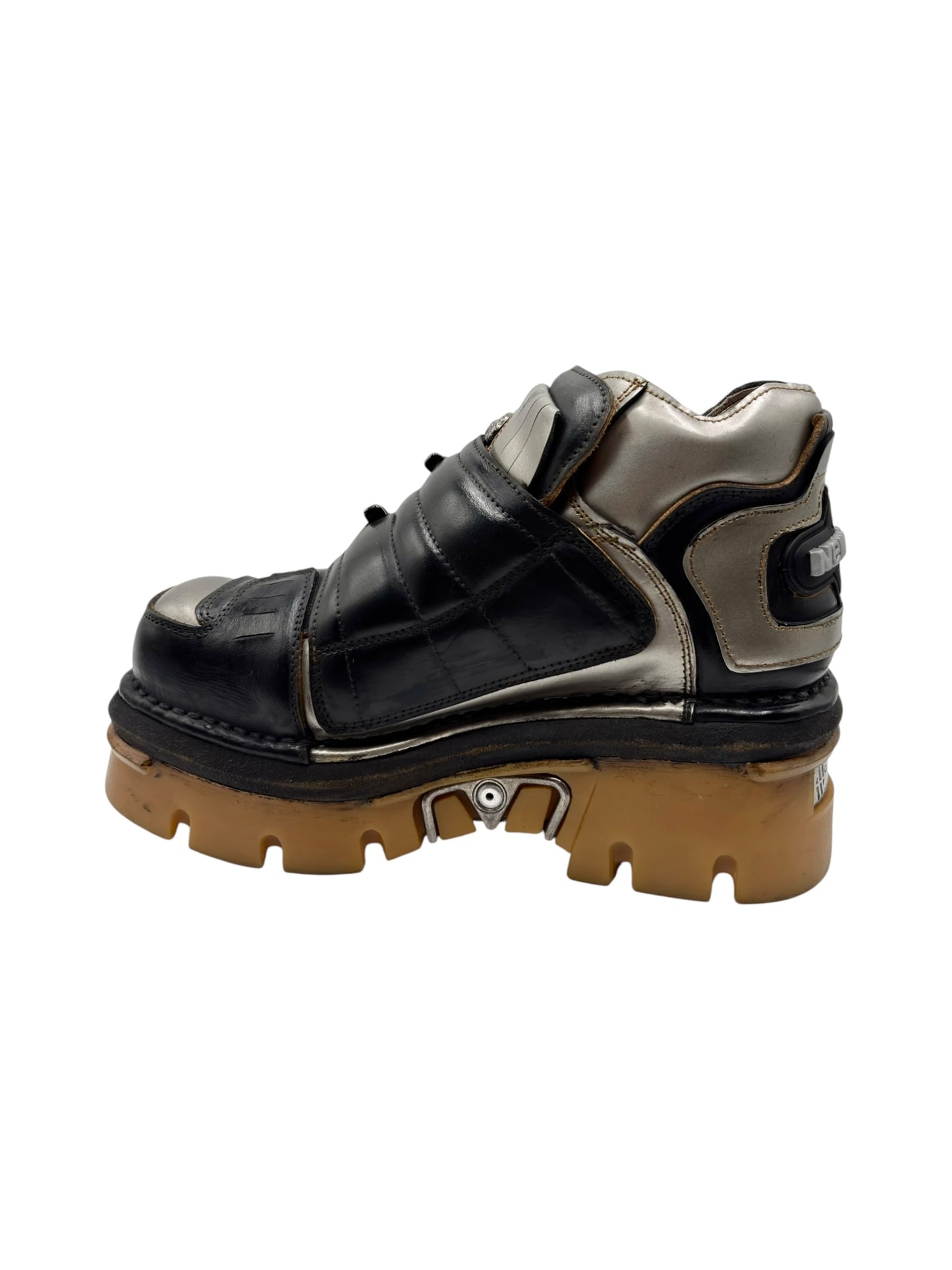 Vintage New Rock power strap platform boots