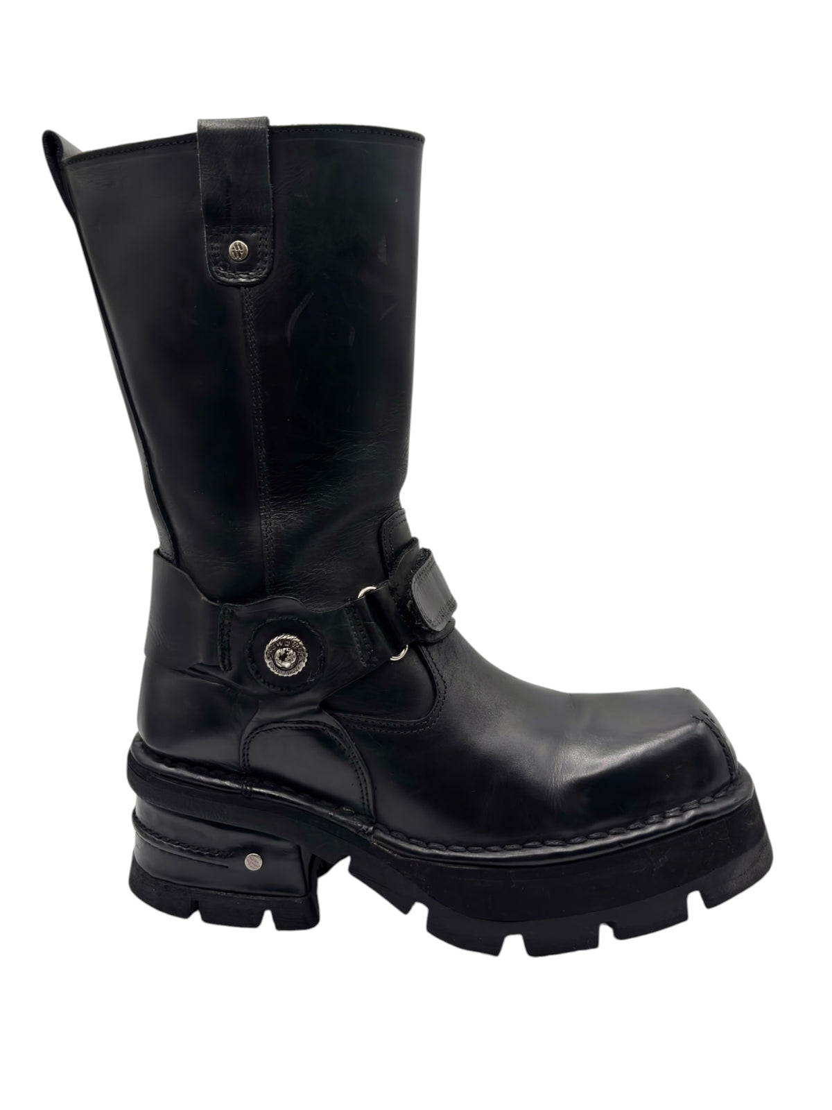 New Rock vintage black leather biker boots, ankle buckles, thick platform lug sole.