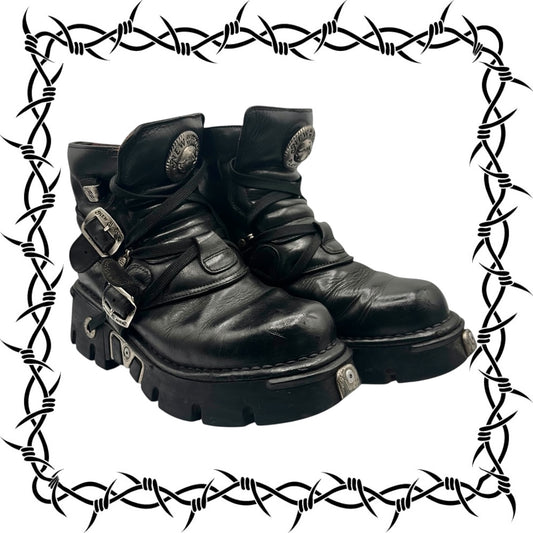 Vintage New Rock leather buckle boots size 41